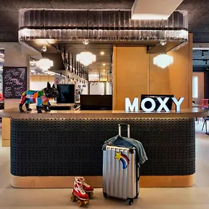 Moxy Bastille Hotel Parigi
